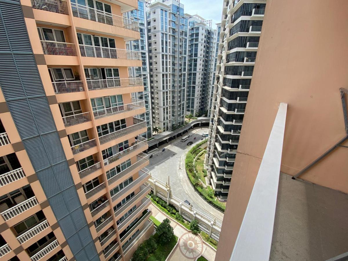 Spacious Condo In Venice Luxury Residences Taguig Eksteriør billede