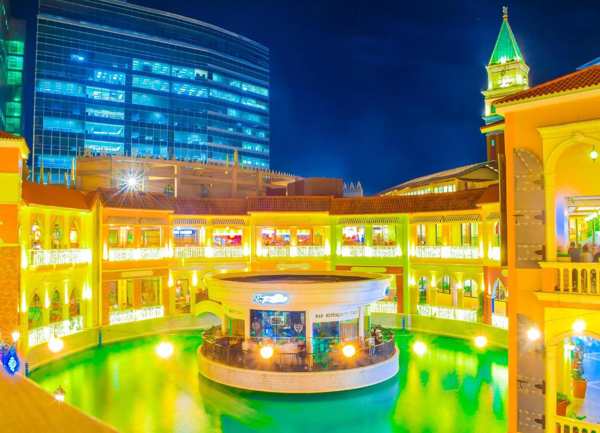 Spacious Condo In Venice Luxury Residences Taguig Eksteriør billede